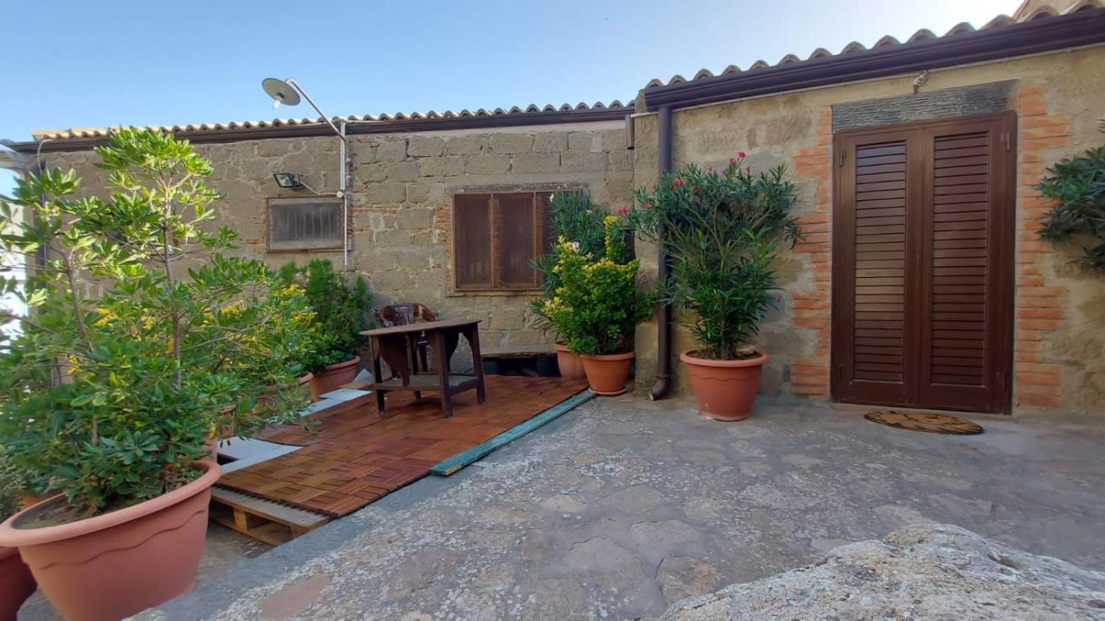 Bed and Breakfast La Casa Del Tempo Cerami Esterno foto